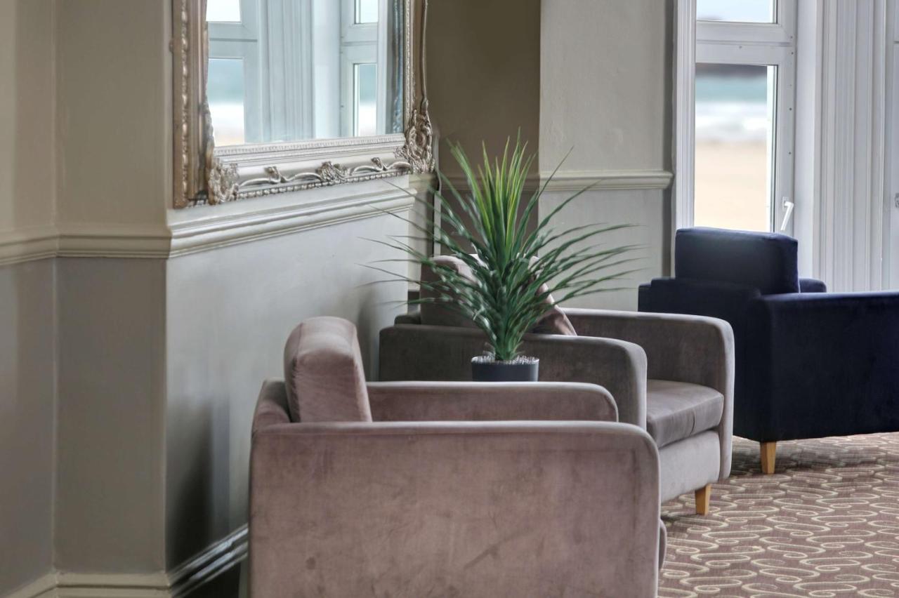 Exmouth Beach Hotel ภายนอก รูปภาพ
