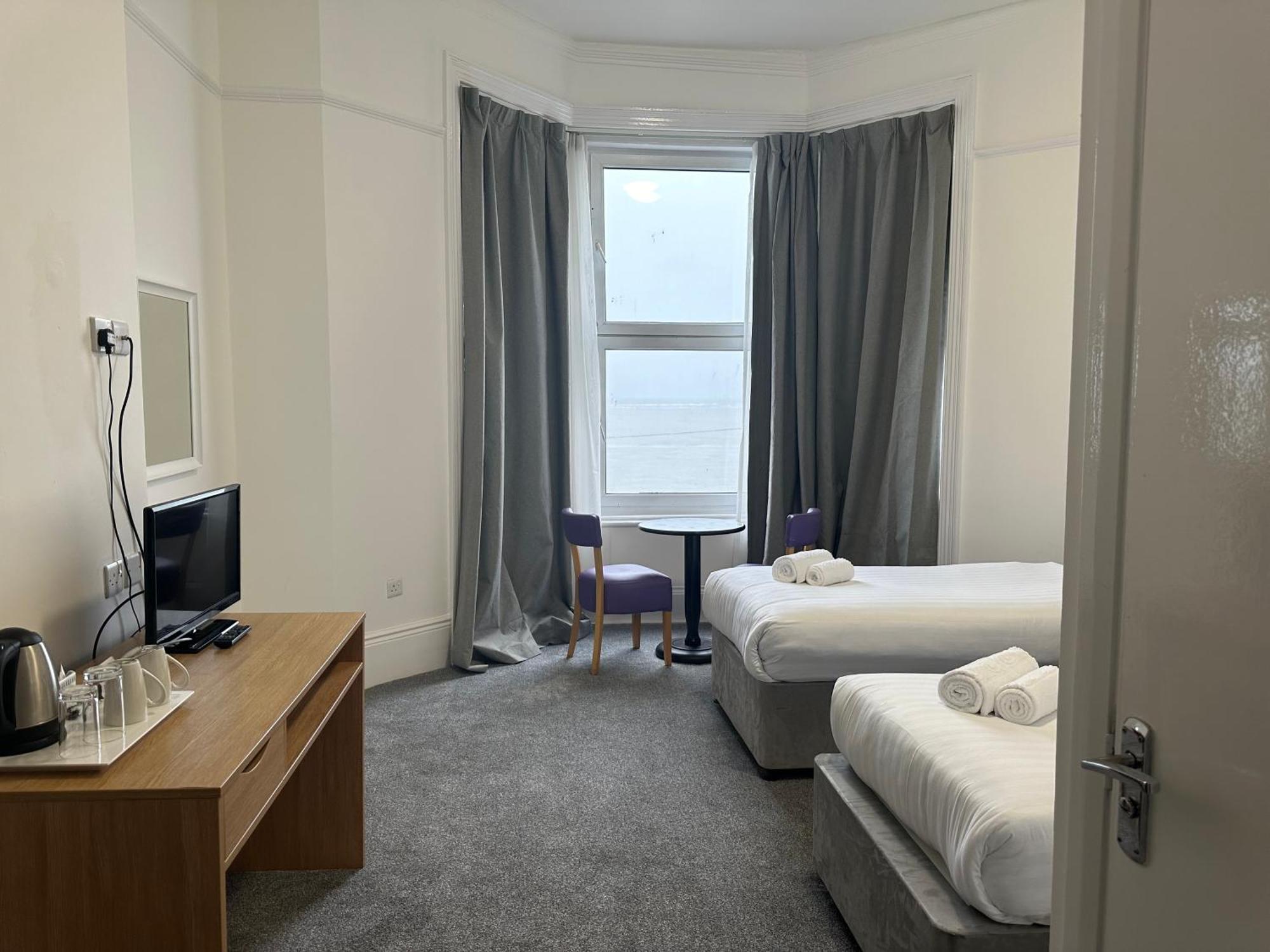 Exmouth Beach Hotel ภายนอก รูปภาพ